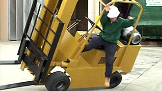 Forklifts: High-Impact Forklift Safety (Non-Graphic Version) course thumbnail