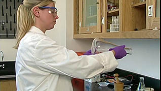 Laboratory Safety: Safe Handling of Laboratory Glassware course thumbnail
