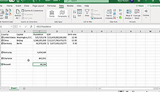 New Features In Microsoft 365: What’s New In Excel? thumbnails on a slider