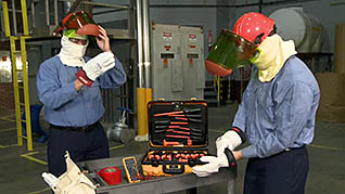 Personal Protective Equipment: To The Point course thumbnail