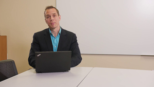 Better Business Communication: Creating a Compelling Visual Presentation course thumbnail