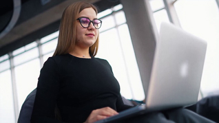 AI For HR Professionals thumbnails on a slider